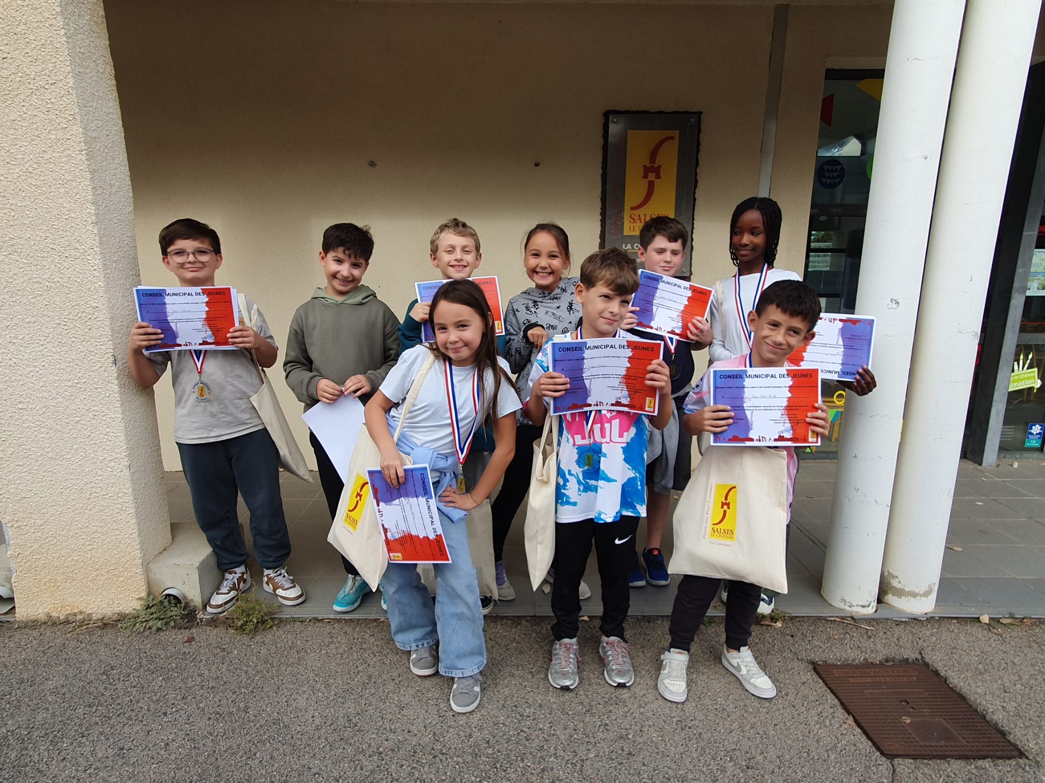 IMG-20251017-WA0025 Salses-Le-Château -<br />
Le conseil municipal des jeunes
